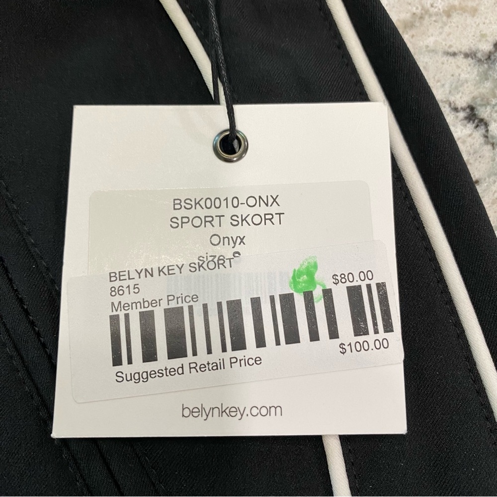 NWT Belyn Key Ladies Size Small Black and White Skorts - Picture 5 of 10